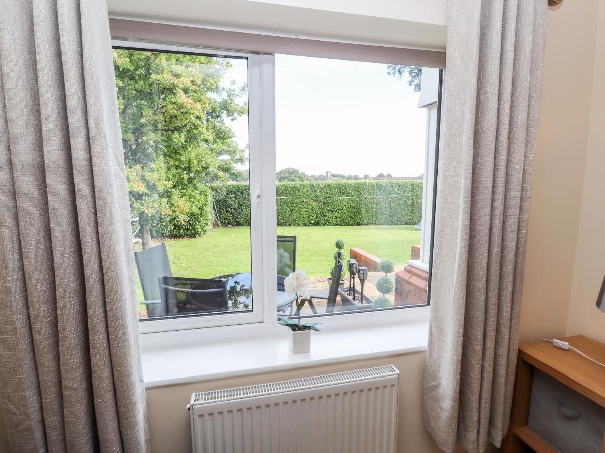 Hafan Fach Villa Mold Exterior photo